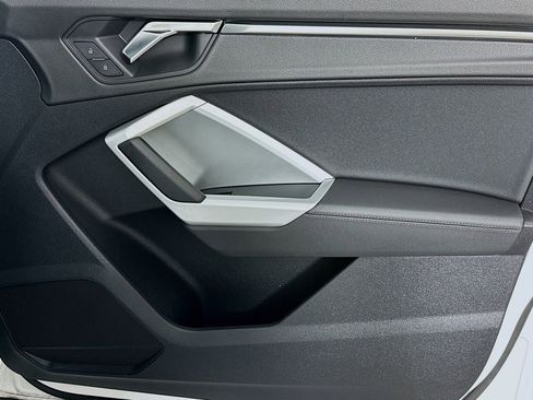 Used 2022 Audi Q3 2.0T Premium w/ Convenience Package image 23