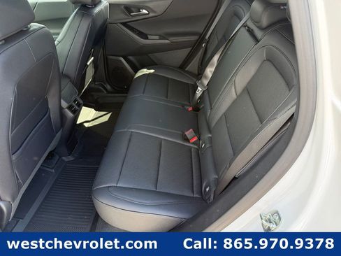 New 2026 Chevrolet Equinox LT w/ Convenience Package II FWD image 11