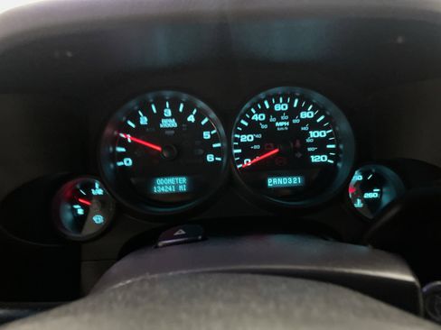 Used 2011 Chevrolet Silverado 1500 W/T image 31