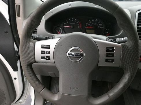 Used 2019 Nissan Frontier S image 15