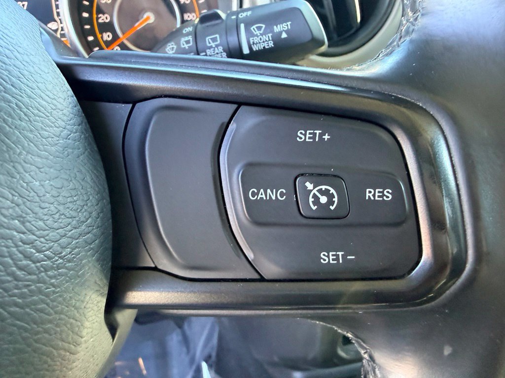 Used 2018 Jeep Wrangler Unlimited Sport w/ Technology Group AWD/4WD image 21