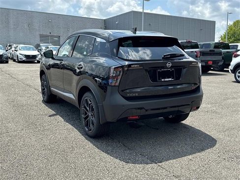 New 2025 Nissan Kicks SR image 6