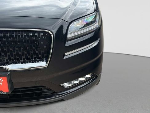 Used 2023 Lincoln Nautilus Reserve w/ Equipment Group 202A AWD/4WD image 11