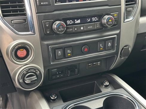 Used 2019 Nissan Titan PRO-4X w/ Pro-4x Convenience Package image 20