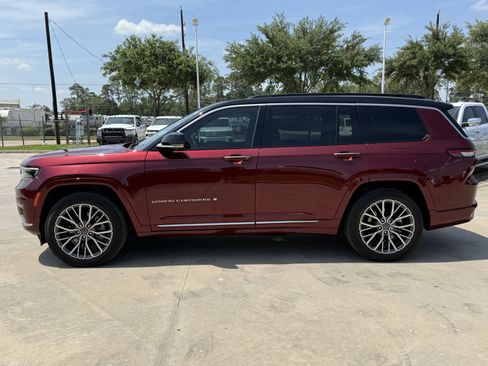 Used 2025 Jeep Grand Cherokee L Summit AWD/4WD image 9