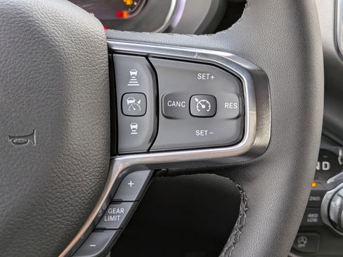 New 2026 RAM 1500 Laramie AWD/4WD image 25
