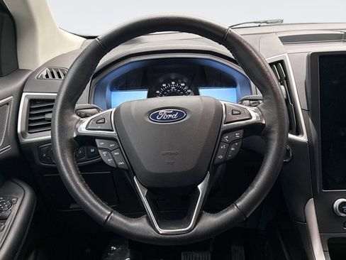 Used 2022 Ford Edge SEL image 12