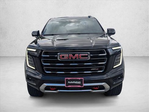Used 2025 GMC Yukon XL AT4 w/ AT4 Premium Plus Package AWD/4WD image 2