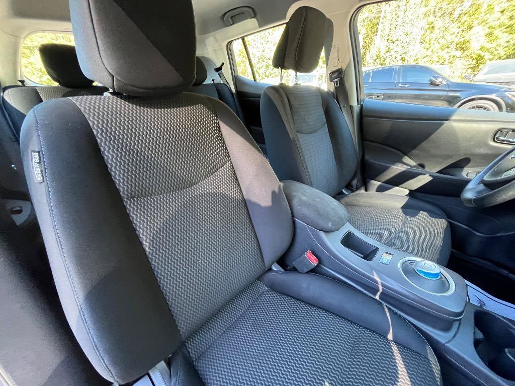 Used 2015 Nissan Leaf S w/ Charge Package FWD image 37