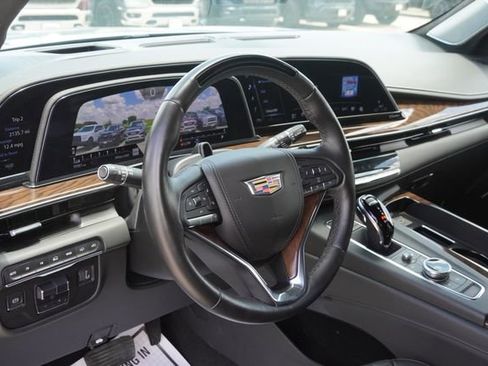 Used 2024 Cadillac Escalade ESV Premium Luxury Platinum AWD/4WD image 19