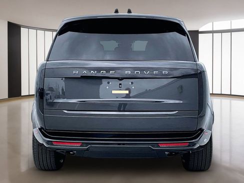 New 2025 Land Rover Range Rover SE image 4