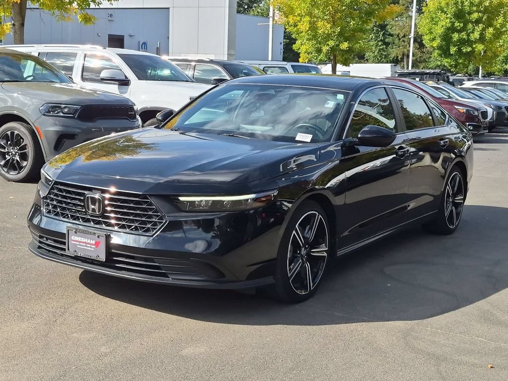 Used 2024 Honda Accord Sport image 3