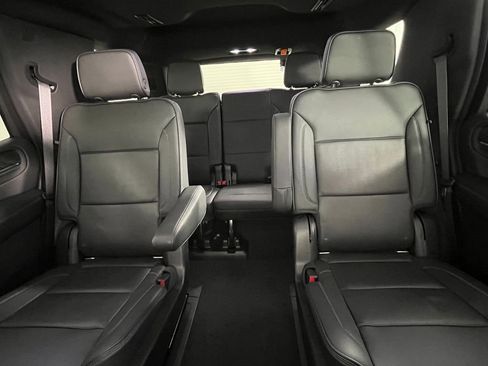 Used 2022 GMC Yukon Denali w/ Max Trailering Package image 19