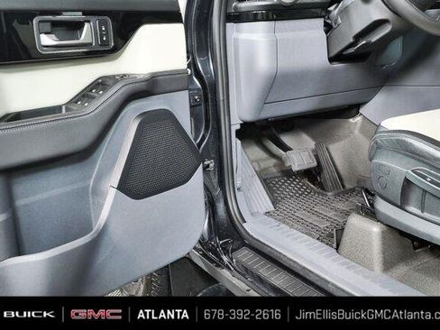 Used 2024 INEOS Grenadier Station Wagon AWD/4WD image 7