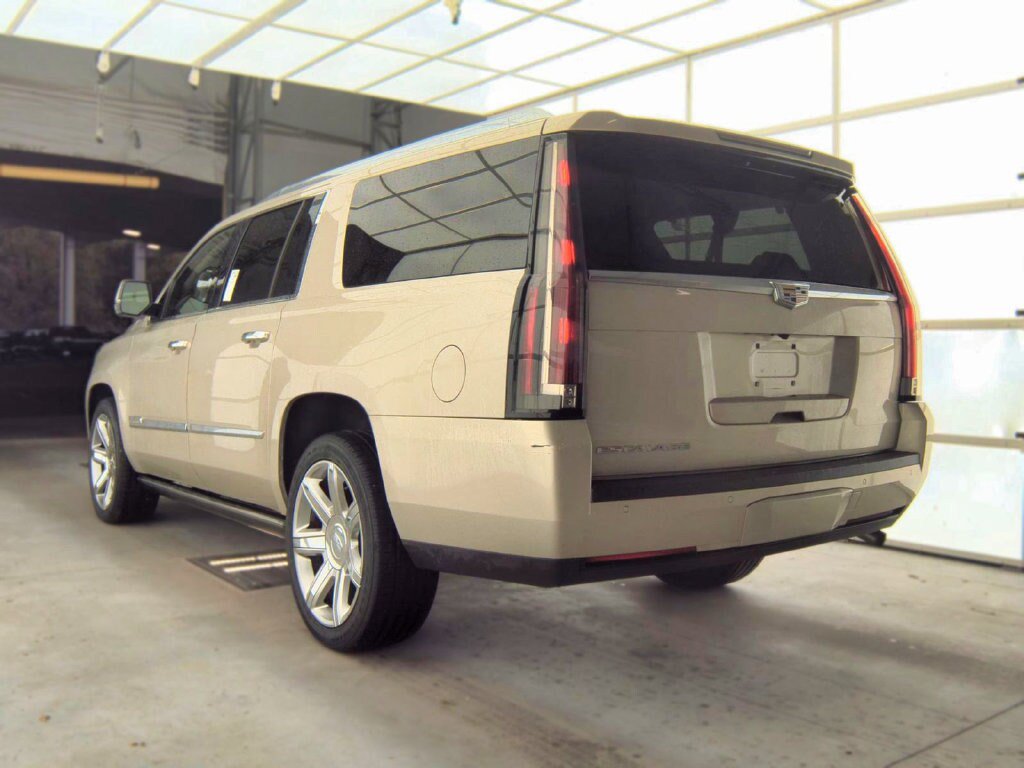 Used 2015 Cadillac Escalade ESV Premium AWD/4WD image 5