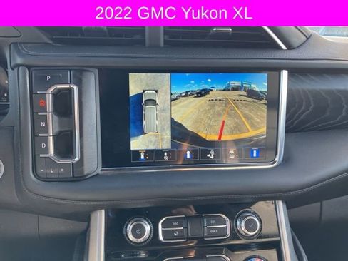 Used 2022 GMC Yukon XL Denali w/ Denali Premium Package image 34