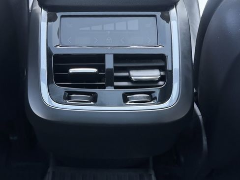 Used 2021 Volvo XC90 T5 Momentum image 27