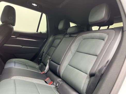 New 2026 GMC Terrain AT4 AWD/4WD image 5