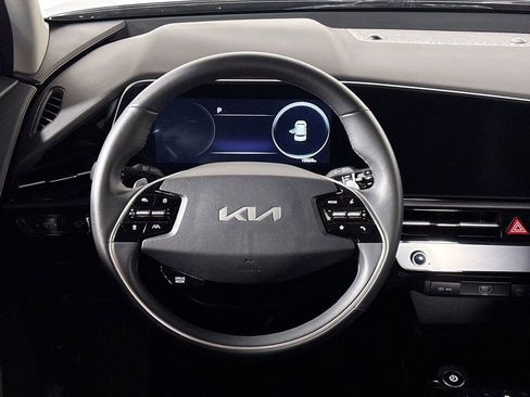 Certified 2023 Kia Niro Wind FWD image 14