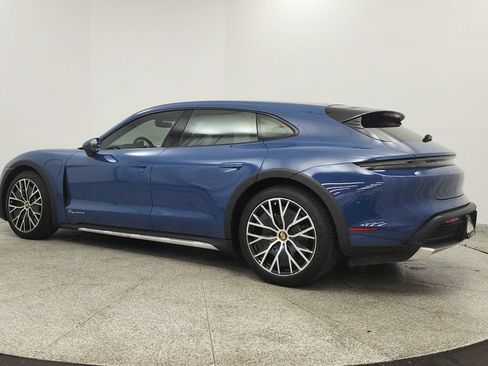 Used 2022 Porsche Taycan 4 Cross Turismo AWD/4WD image 3
