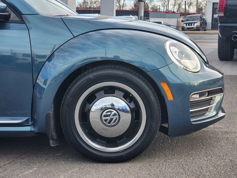 Used 2018 Volkswagen Beetle 2.0T Coast image 8