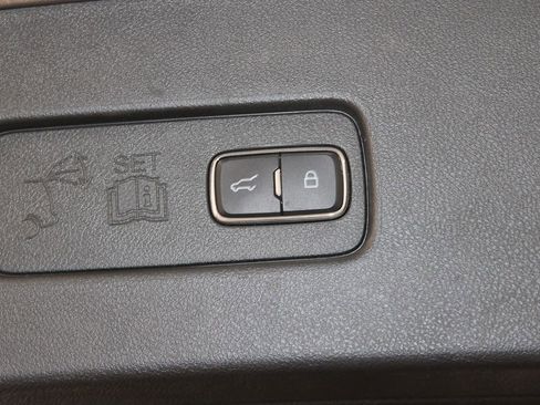 Used 2021 Lincoln Aviator Reserve w/ Equipment Group 201A AWD/4WD image 14