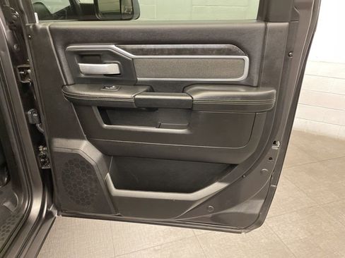 Used 2019 RAM 2500 Big Horn AWD/4WD image 32