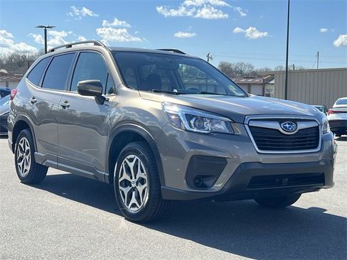 Used 2020 Subaru Forester Premium image 41