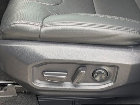 Used 2024 Toyota Tundra Limited image 26