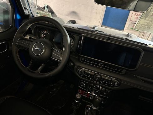 New 2025 Jeep Wrangler Unlimited Rubicon 392 image 9