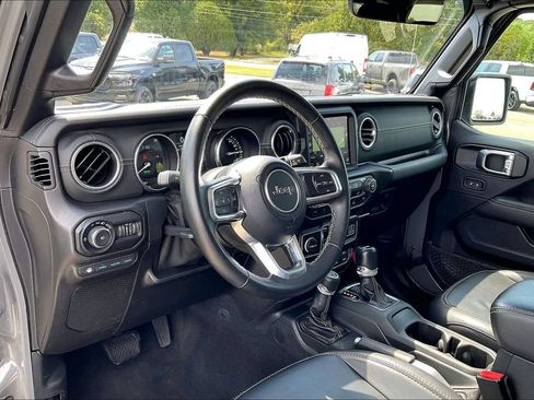 Used 2021 Jeep Wrangler Unlimited Sahara AWD/4WD image 10
