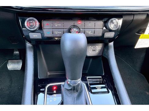 New 2026 Jeep Compass Latitude AWD/4WD image 15
