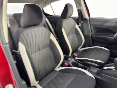 Used 2022 Nissan Versa SV w/ Electronics Package image 30