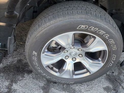 Used 2023 RAM 1500 Laramie AWD/4WD image 33