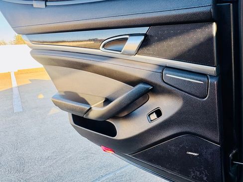 Used 2016 Porsche Panamera Edition RWD image 32
