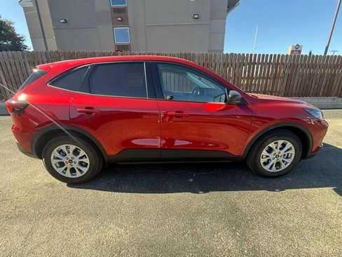 Used 2026 Ford Escape Active image 8