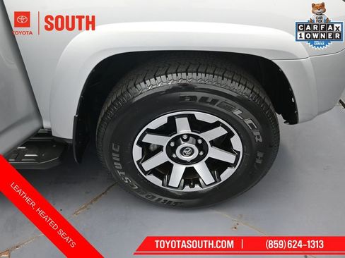 Used 2024 Toyota 4Runner TRD Off-Road Premium AWD/4WD image 31