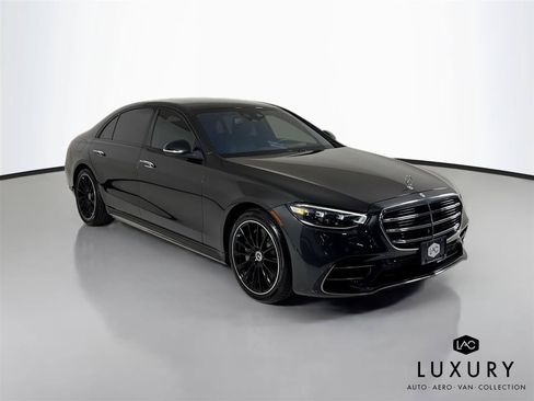 Used 2023 Mercedes-Benz S 500 4MATIC image 3