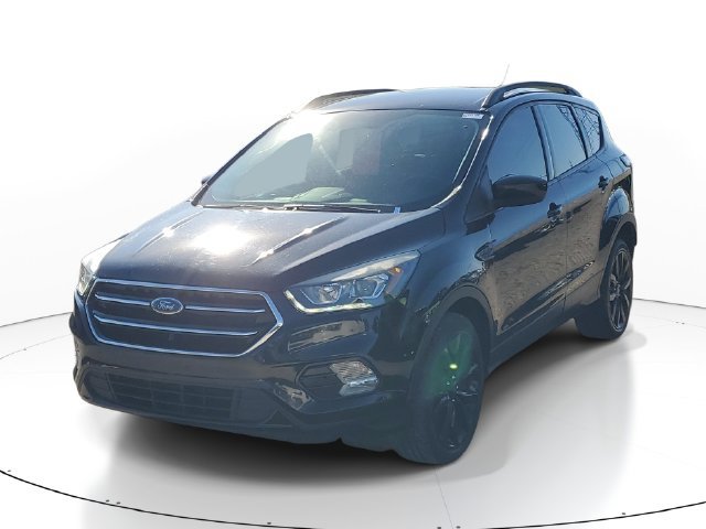 Used 2017 Ford Escape SE w/ Equipment Group 201A AWD/4WD image 2