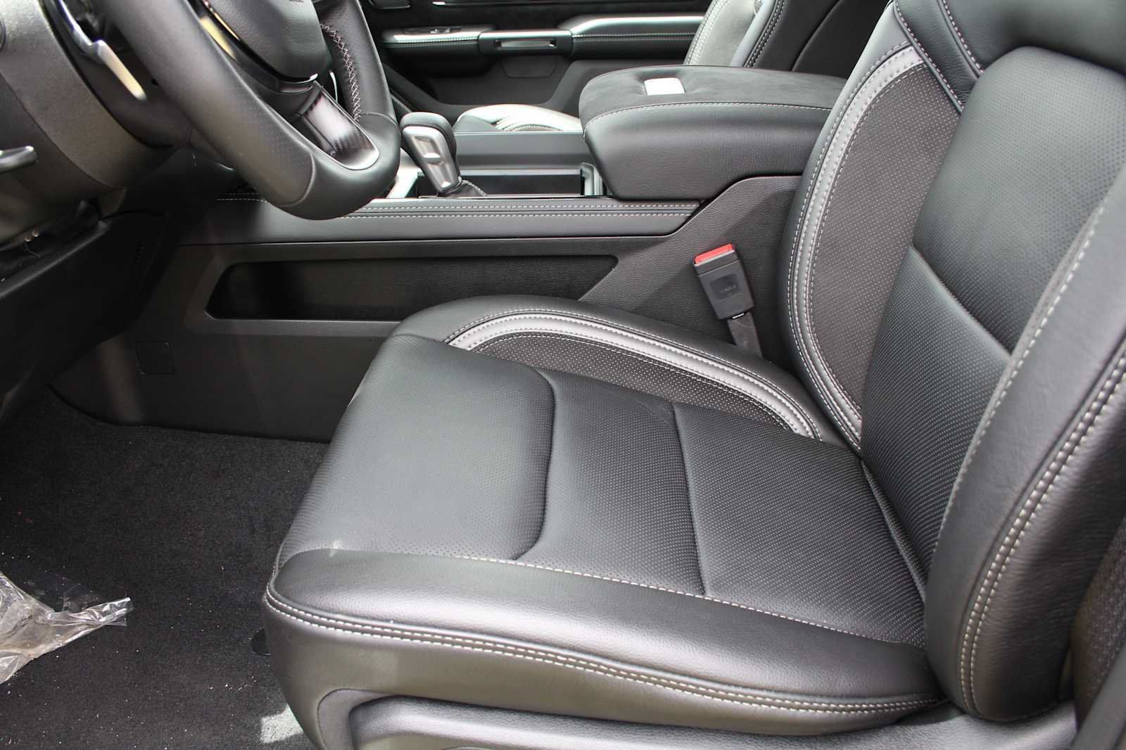 Used 2025 RAM 1500 RHO w/ RHO Level 1 Equipment Group AWD/4WD image 28