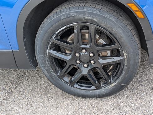 Used 2019 Chevrolet Blazer LT FWD image 11