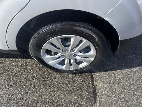 Used 2020 Kia Soul LX image 11