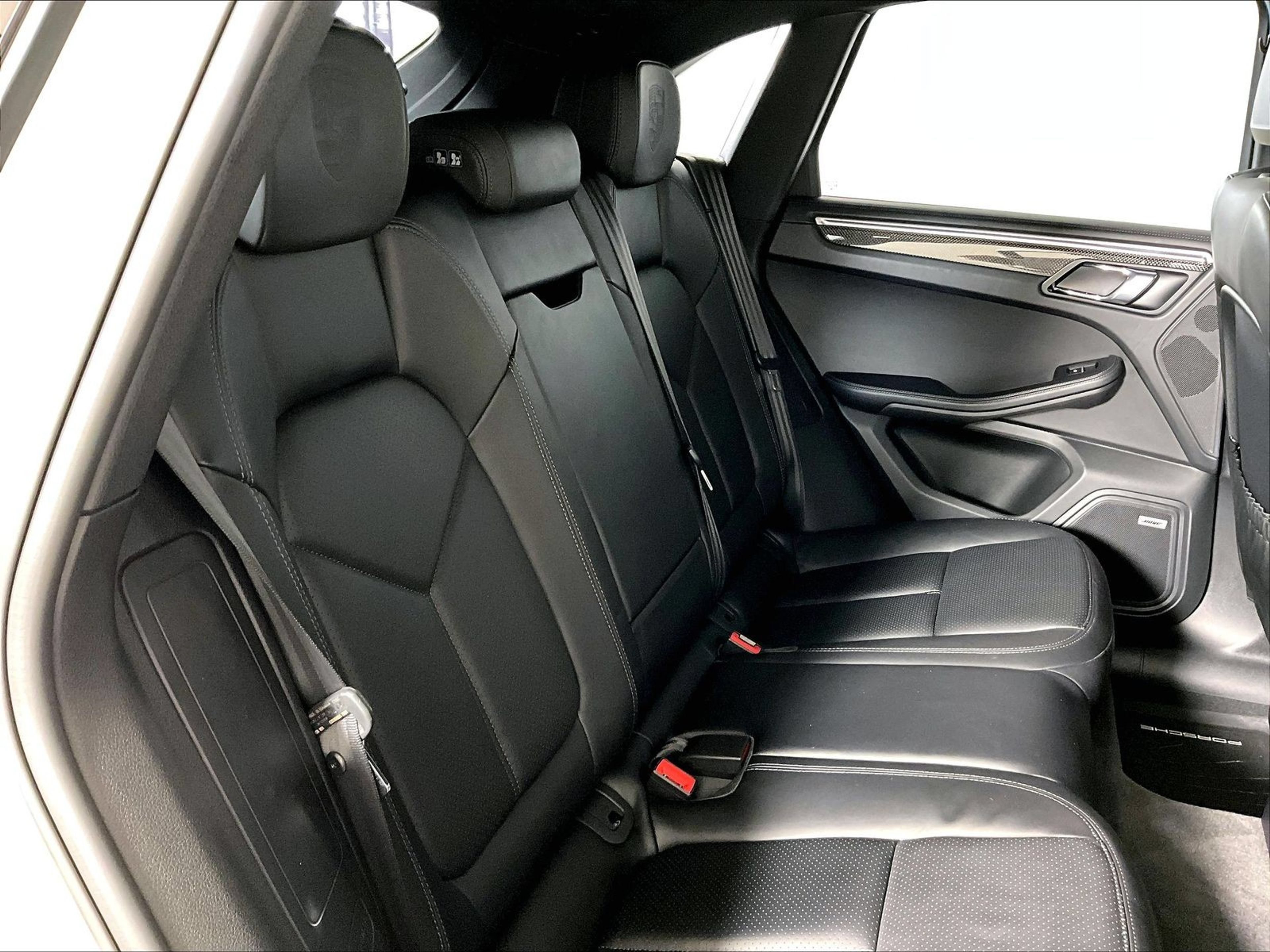 Used 2017 Porsche Macan GTS AWD/4WD image 20