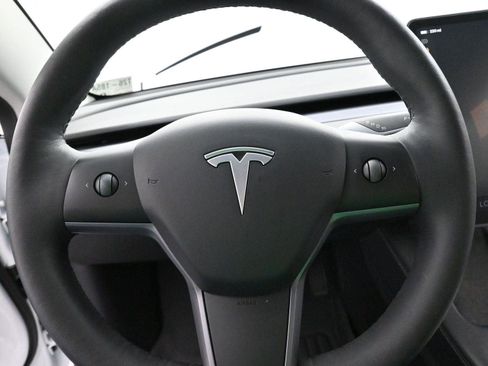 Used 2022 Tesla Model 3 Long Range image 17