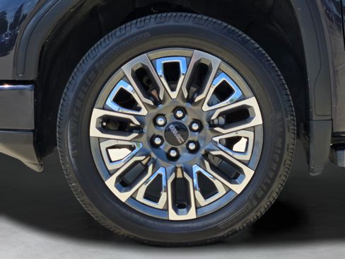 Used 2023 GMC Sierra 1500 Denali Ultimate AWD/4WD image 37