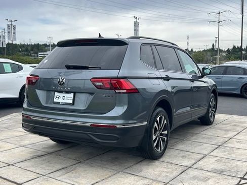 Used 2022 Volkswagen Tiguan S w/ Driver Assistance Package AWD/4WD image 7