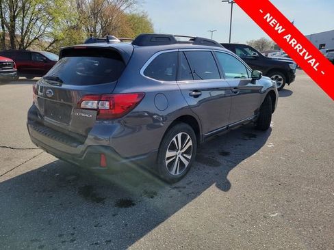 Used 2019 Subaru Outback 2.5i Limited AWD/4WD image 3