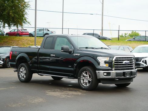 Used 2015 Ford F150 XLT w/ Equipment Group 301A Mid AWD/4WD image 4