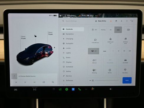 Used 2018 Tesla Model 3 Long Range image 6