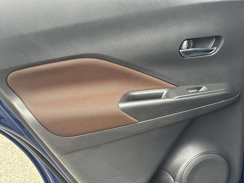 Certified 2020 Nissan Kicks SR image 12